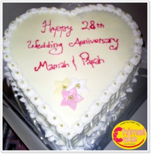 Wedding anniversary cake