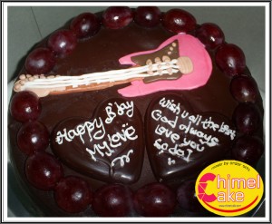 guitar cake