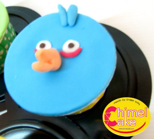 cupcake-angry-bird-blue