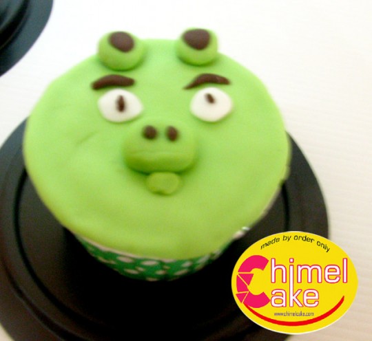 cupcake-angry-bird-green