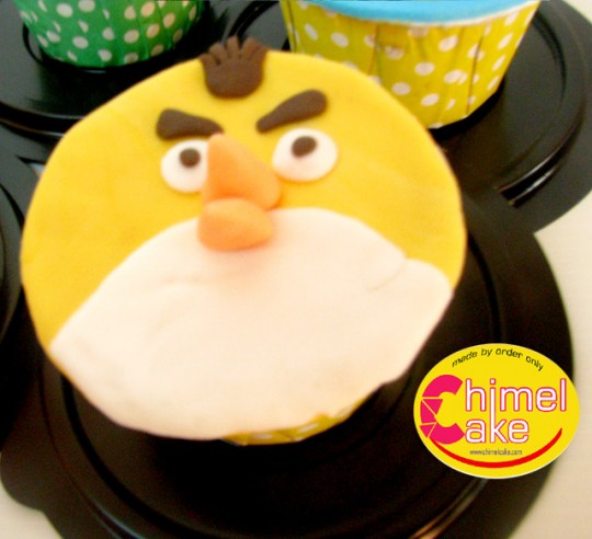 cupcake-angry-bird-yellow