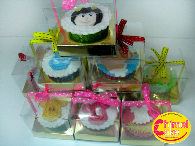 Read more about the article Cupcake Goodie Bag