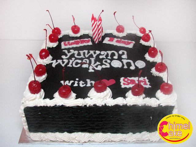 Read more about the article Blackforest Classic Birthday Cake’s Yuwana